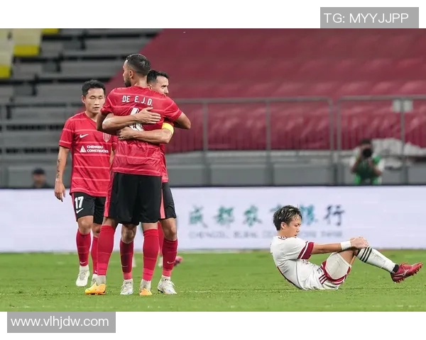 成都足球队实力争议引发热议球迷与专家观点碰撞分析